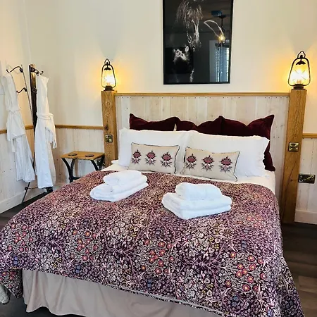 St Oswalds Estate Γουίτμπι